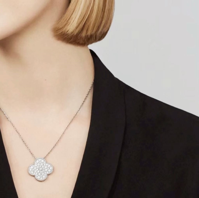 Vca Necklaces
